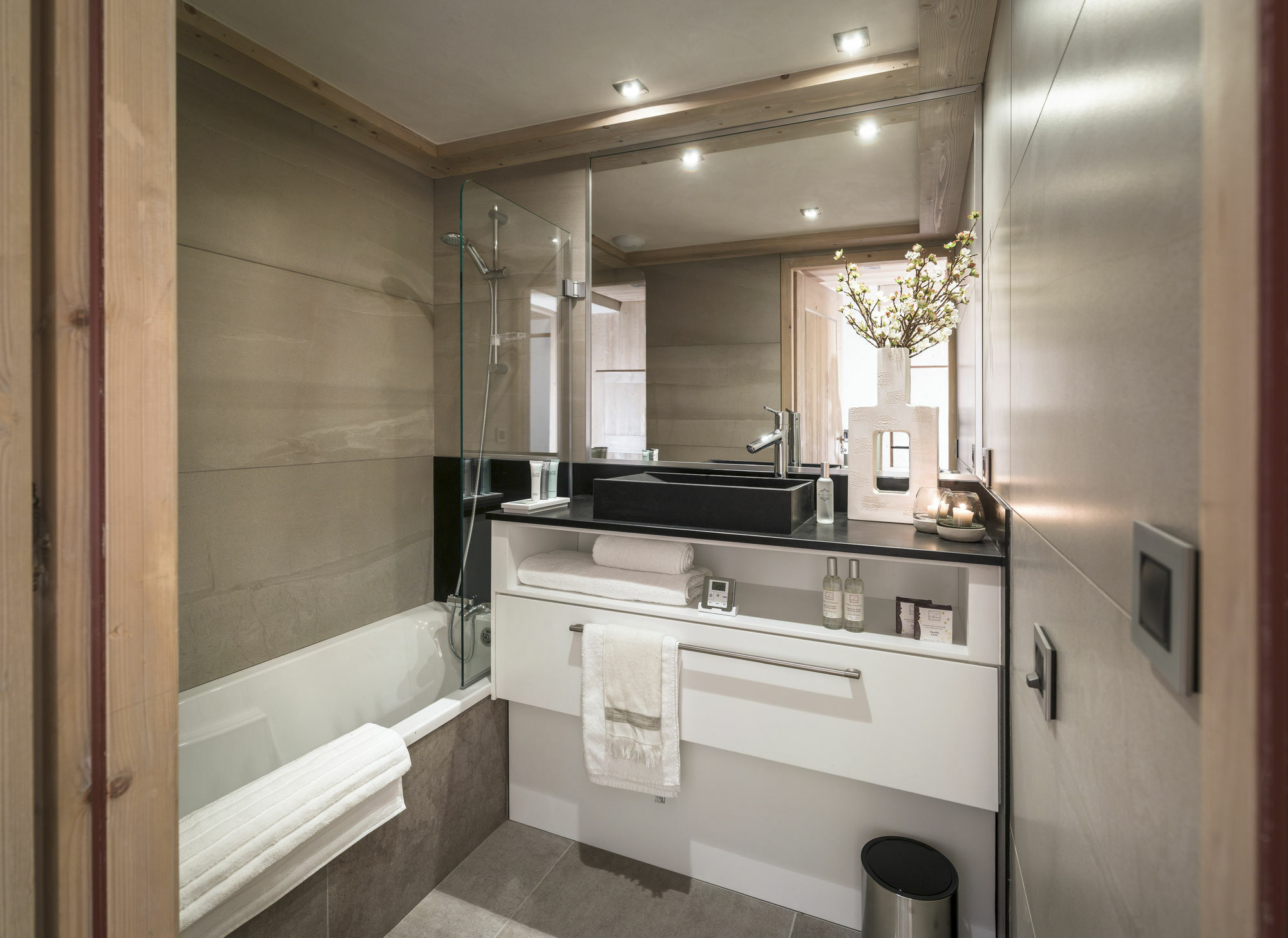Mgm Hotels & Residences - Residence Le Roc Des Tours Le Grand-Bornand Esterno foto